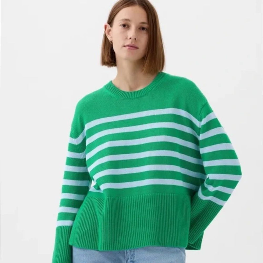 Gap 24/7 Split-Hem Green Stripe Crewneck Sweater